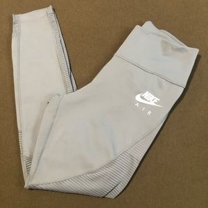 Nike lux running right